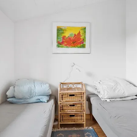 3 Bedroom Cozy In Faxe Ladeplads Fakse Ladeplads