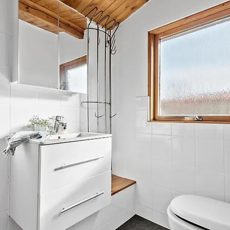 3 Bedroom Cozy In Faxe Ladeplads Semesterbostad